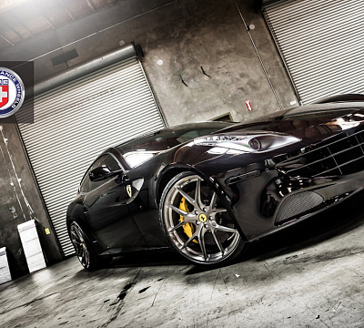 Фото дисков HRE P101 на Ferrari FF