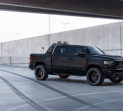 Фото дисков Strasse Wheels SV12M Signature на Ram 1500 V