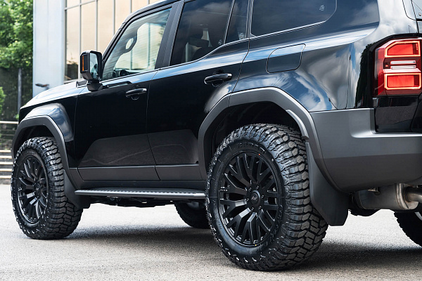 Фото дисков Kahn G22 DC Черный сатин на Toyota Land Cruiser Prado 250