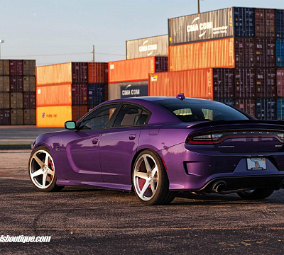 Фото дисков HRE 305M на Dodge Charger VII
