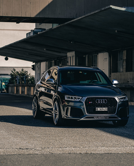Фото дисков CG-202 Глянцевый лак на Audi Q3 (8U)