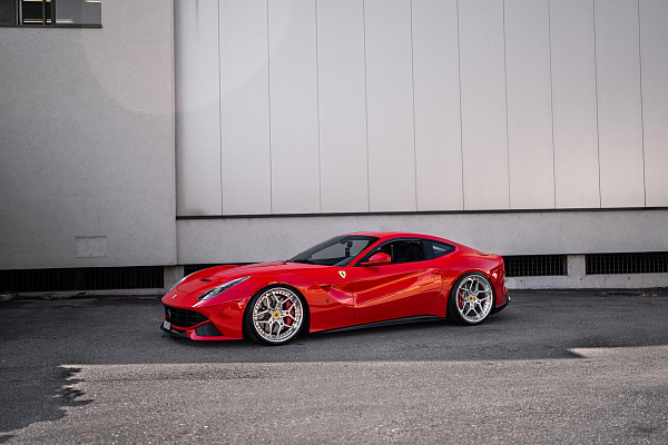 Фото дисков ST Wheels ST21.2 Полированный лак на Ferrari F12