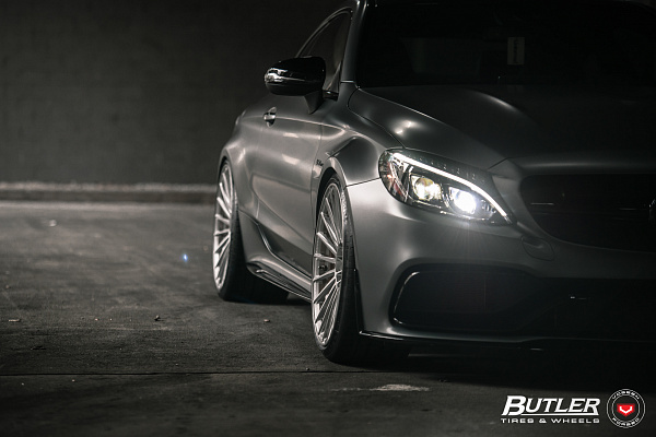 Фото дисков Vossen S17-04 Глянцевый темный лак на Mercedes-Benz C-Class (W205)