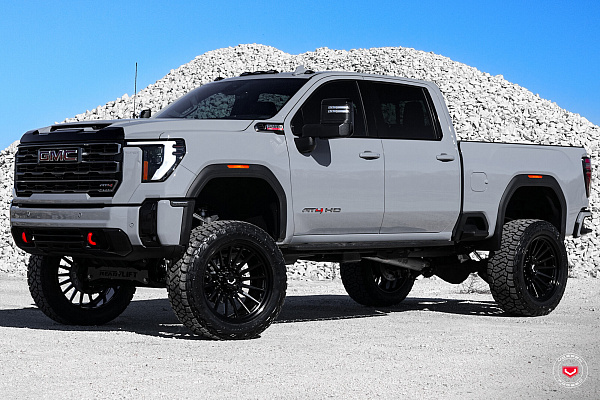 Фото дисков Vossen GNX-01 Черный глянец на GMC Sierra IV