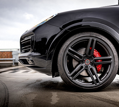 Фото дисков Vossen HF-1 на Porsche Cayenne III