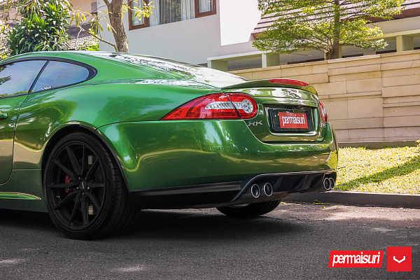Фото дисков Vossen HF-3 Черный матовый на Jaguar XKR II