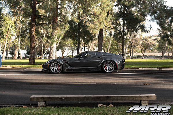 Фото дисков MRR FS01 Глянцевый тонированный лак на Chevrolet Corvette C7