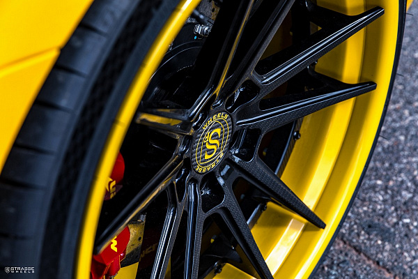 Фото дисков Strasse Wheels SV1 Deep Concave FS Другой цвет на McLaren 650S