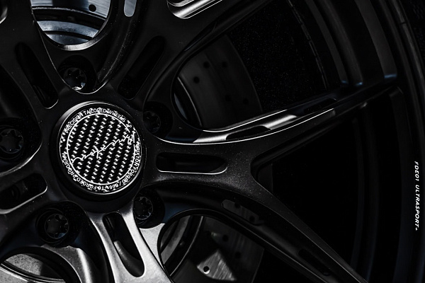 Фото дисков Brixton Forged FDE01 Черный сатин на Maserati MC20