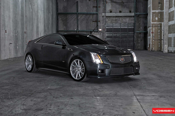 Фото дисков Vossen CVT Серебро на Cadillac CTS II