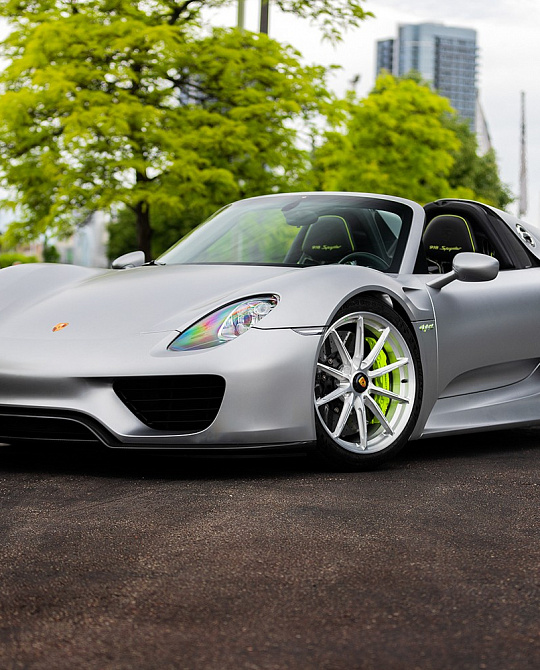 Фото дисков R11-R Глянцевый лак на Porsche 918 Spyder