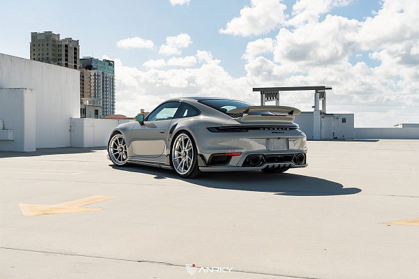 Фото дисков Anrky AN33 Сатиновый лак на Porsche 911 VIII