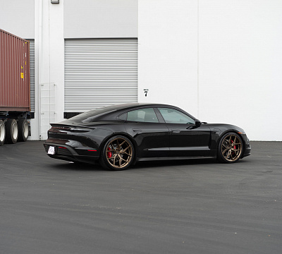Фото дисков Vossen HF-5 на Porsche Taycan I
