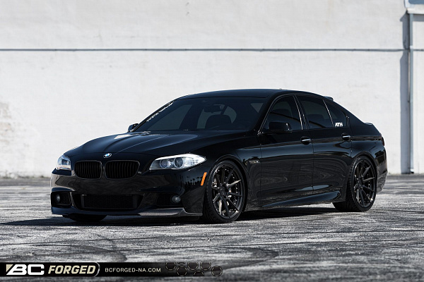 Фото дисков BC Forged HCS04 Глянцевый темный лак на BMW 5/M5 (F10)