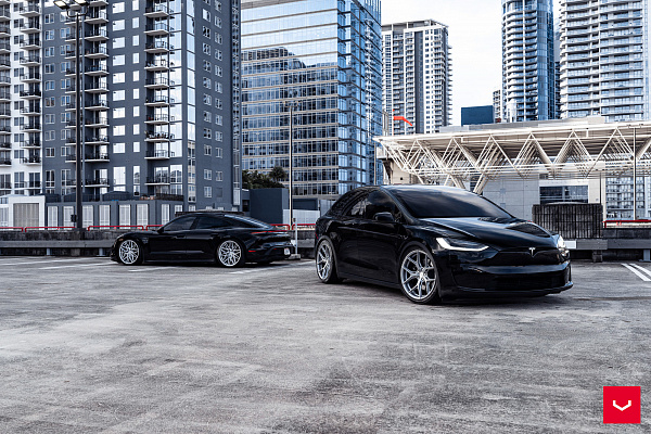 Фото дисков Vossen HF-5 Серебро на Tesla Model X