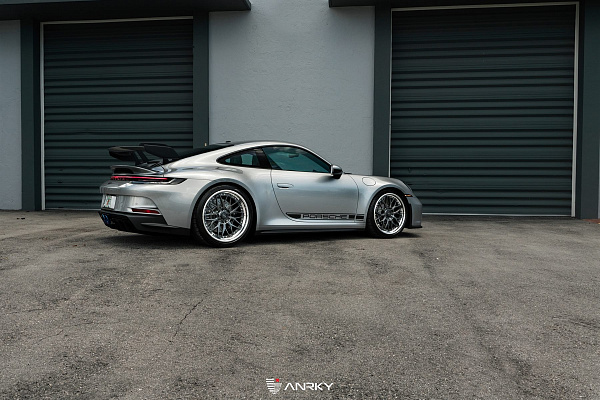 Фото дисков Anrky RS1 Глянцевый графит на Porsche 911 VIII