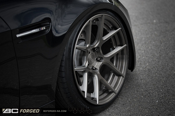 Фото дисков BC Forged HCS02 Глянцевый темный лак на BMW 3/M3 (E90)