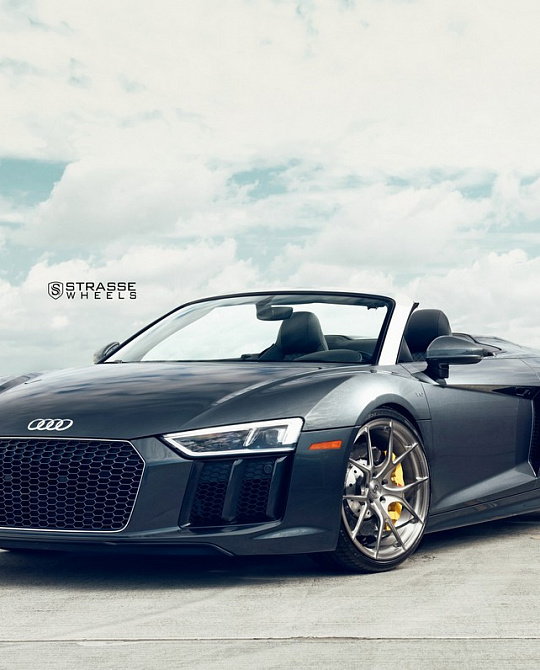 Фото дисков SM5R Deep Concave Monoblock Сатиновый темный лак на Audi R8 (4S)