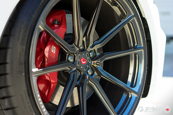 Фото дисков Vossen M-X2 Глянцевый графит на Audi A/S/RS 5 (F5)