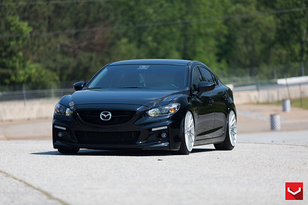 Фото дисков Vossen VFS-2 Серебро на Mazda 6 III (GJ)