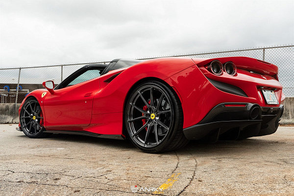 Фото дисков Anrky AN12 Глянцевый темный лак на Ferrari F8