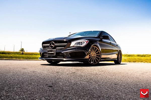 Фото дисков Vossen VFS-2 Сатиновое темное золото на Mercedes-Benz CLA (C117, X117)