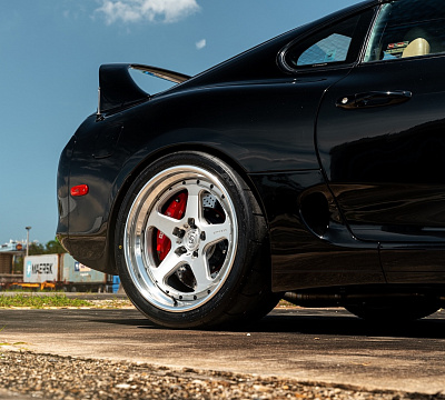 Фото дисков Strasse Wheels S5 Track на Toyota Supra A80
