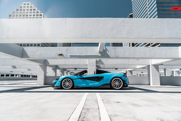 Фото дисков Anrky AN10 Полированный лак на McLaren 600