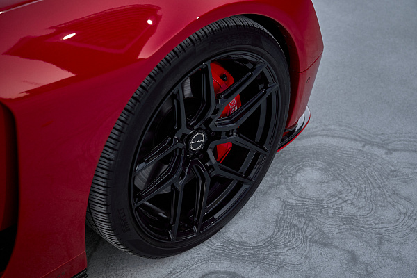Фото дисков Brixton Forged CM5-R Черный глянец на Bentley Continental GT III