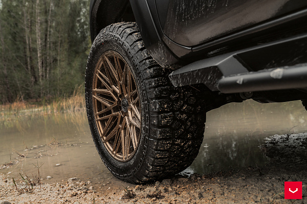 Фото дисков Vossen HF6-5 Сатиновая бронза на Toyota Tacoma III