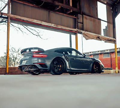 Фото дисков Strasse Wheels SM5RT Deep Concave Duoblock на Porsche 911 VII