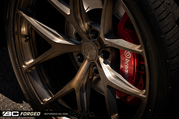 Фото дисков BC Forged RZ21 Глянцевая бронза на Jeep Grand Cherokee IV