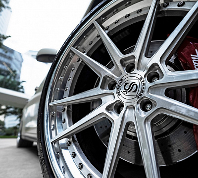 Фото дисков Strasse Wheels SV1 Deep Concave FS на Maserati Quattroporte VI