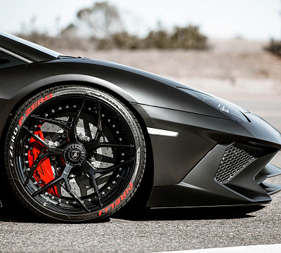 Фото дисков Brixton Forged PF5 на Lamborghini Aventador