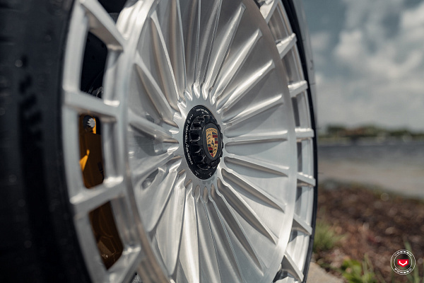 Фото дисков Vossen S21-12 Глянцевый лак на Porsche 911 VIII