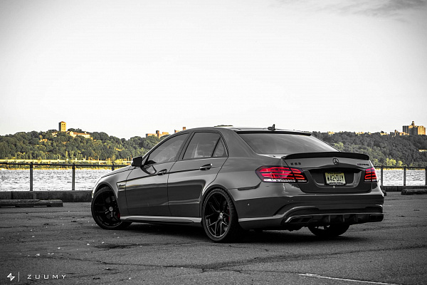 Mercedes-Benz E63 AMG