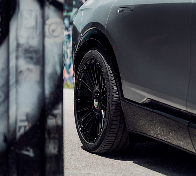 Фото дисков Vossen HF-8 на Cadillac Lyriq