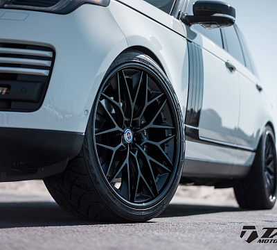 Фото дисков HRE S200 на Land Rover Range Rover IV