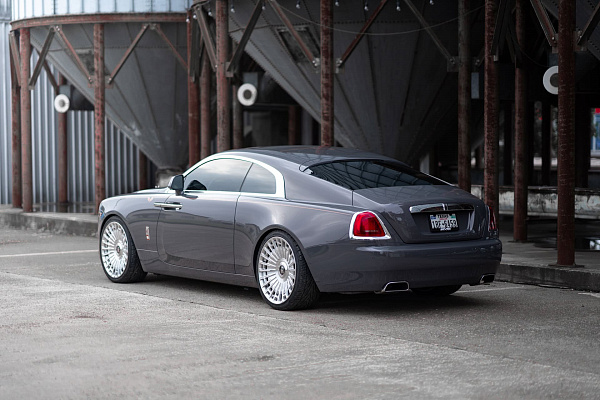 Фото дисков Brixton Forged LX07 Алмазная проточка на Rolls-Royce Wraith