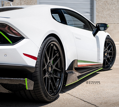 Фото дисков Strasse Wheels SM7 Deep Concave FS на Lamborghini Huracan