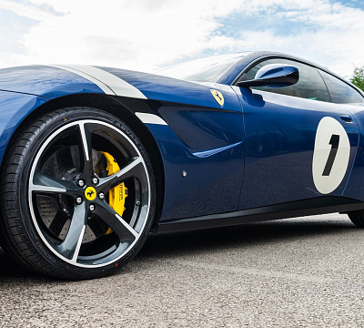 Фото дисков Kahn Type 62 на Ferrari GTC4Lusso