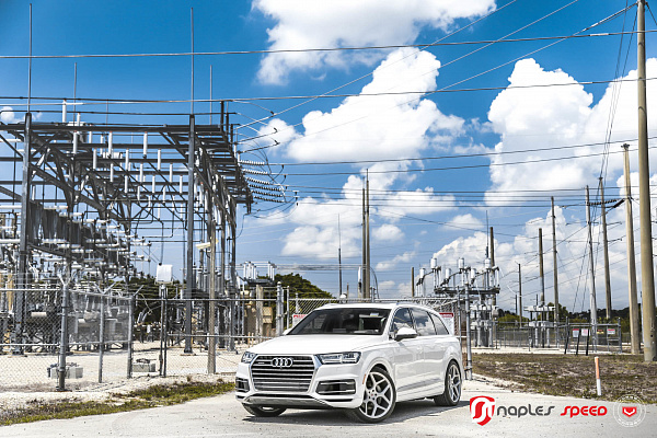 Фото дисков Vossen CG-205 Серебро на Audi Q7 (4M)