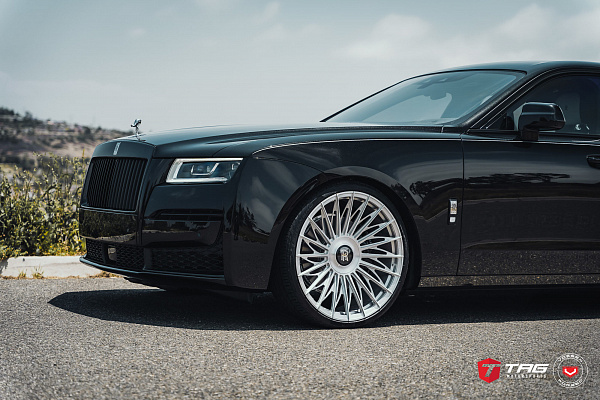 Фото дисков Vossen S17-15T Глянцевый лак на Rolls-Royce Ghost II