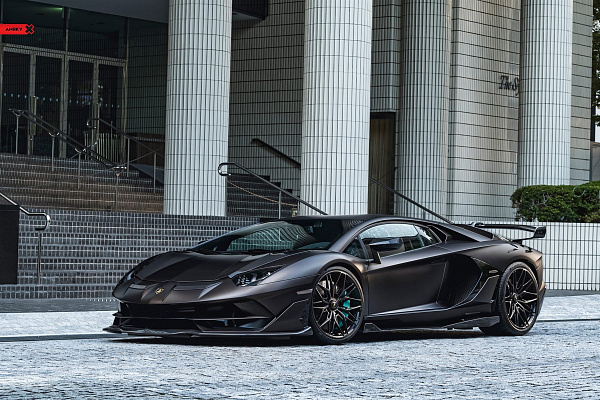 Фото дисков Anrky S1-X1 Глянцевый темный лак на Lamborghini Aventador
