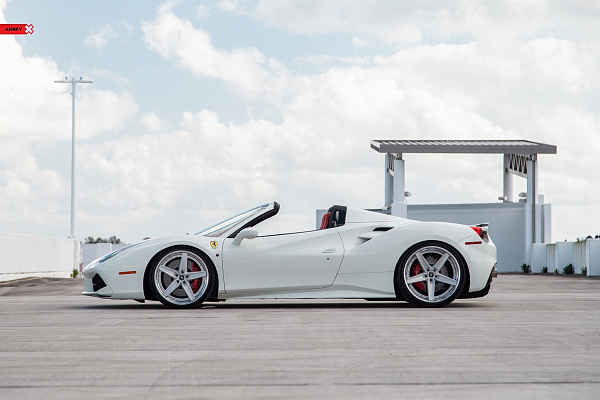 Фото дисков Anrky AN35 Сатиновый лак на Ferrari 488