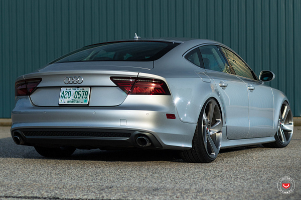 Фото дисков Vossen CG-210T Глянцевый лак на Audi A/RS 7 (4G)