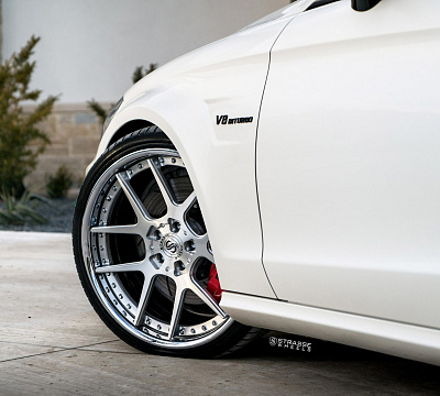 Фото дисков Strasse Wheels SM5 Deep Concave на Mercedes-Benz CLS (C218)