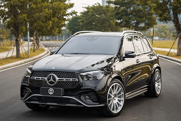 Фото дисков HRE 303M Глянцевый лак на Mercedes-Benz GLE II