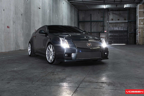 Фото дисков Vossen CVT Серебро на Cadillac CTS II