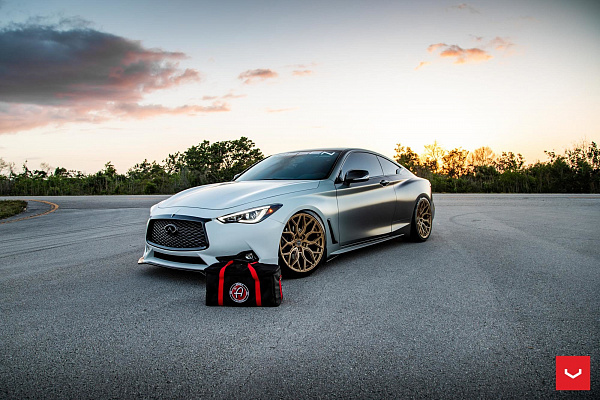 Фото дисков Vossen HF-2 Глянцевое золото на Infiniti Q60 II